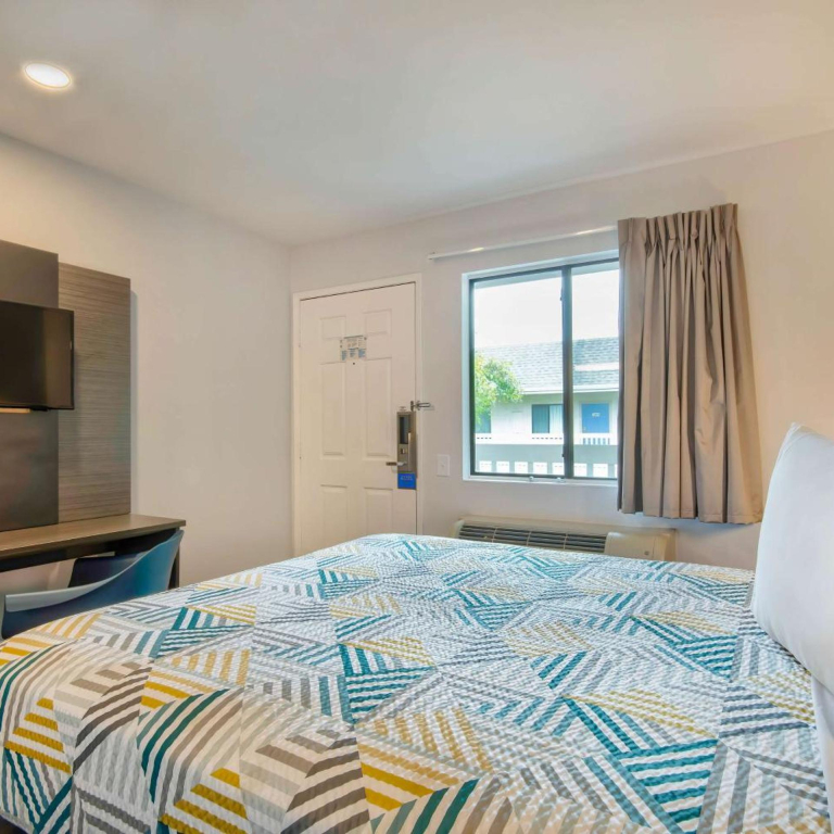 Motel 6-Marina, CA - Monterey