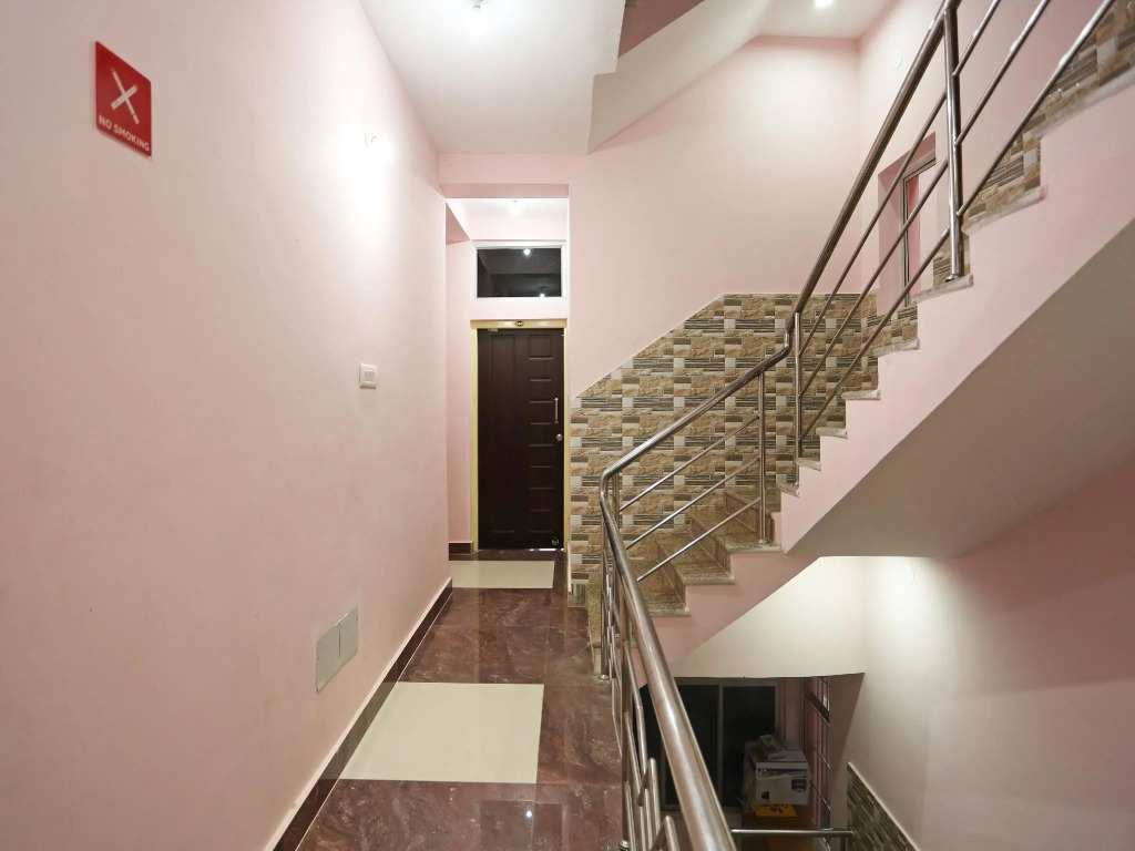 OYO 9090 Nilachal Palace