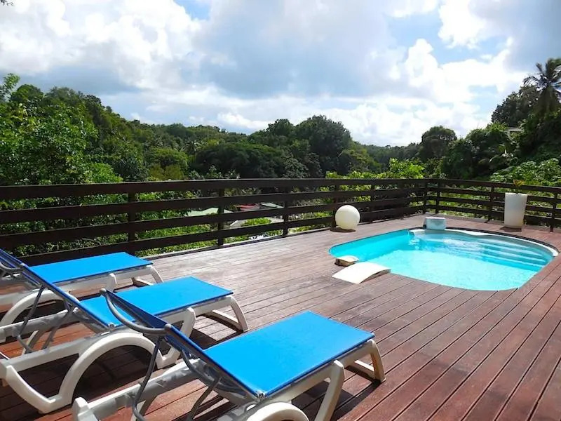 Villa Mascotte proche Bas du Fort avec piscine