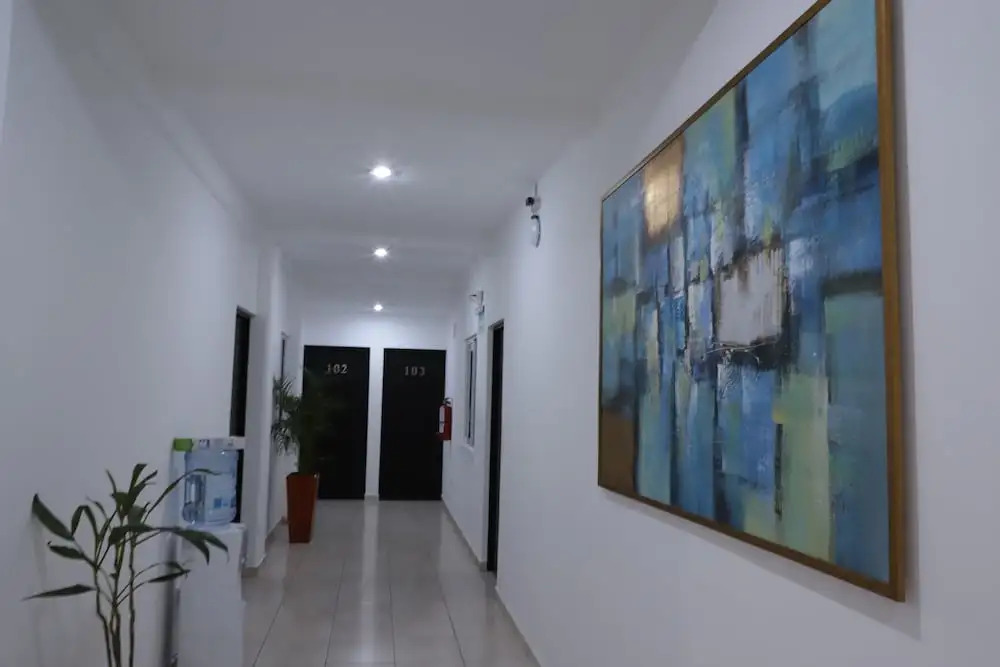Hotel Kinyaah