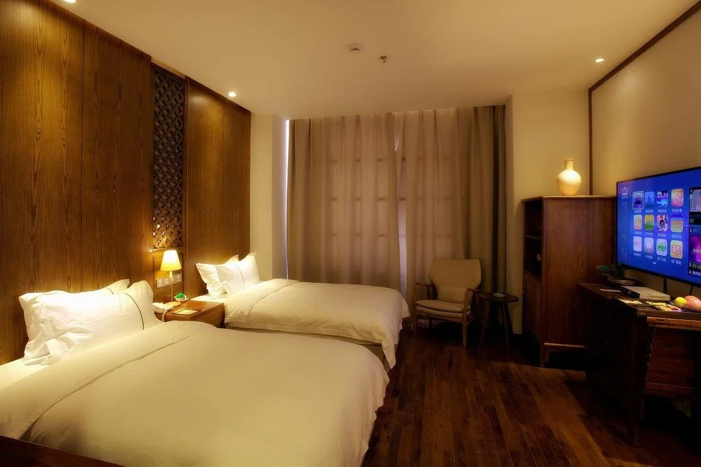 Zhengzhou City Yuanshuo Hotels Ltd.