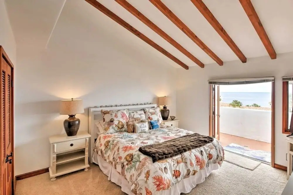 Ocean-view Hamilton Cove Oasis: Pool, Tennis & Gym 2 Bedroom Villa