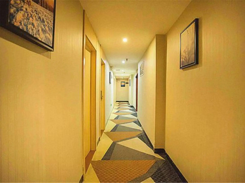 Jingchen Fengrui Hotel