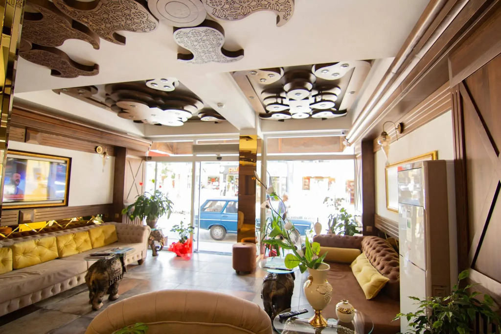 Reis Royal Hotel