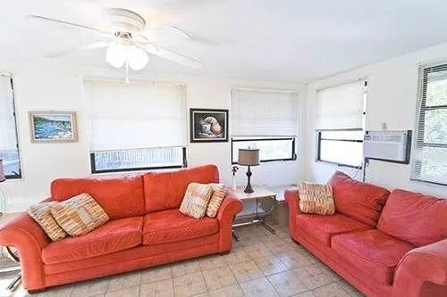 Venice Nantucket 2 Br Home by RedAwning