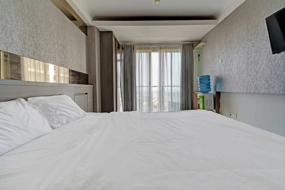 OYO Life 93097 Apartemen Gateway Pasteur By Kaisar Room