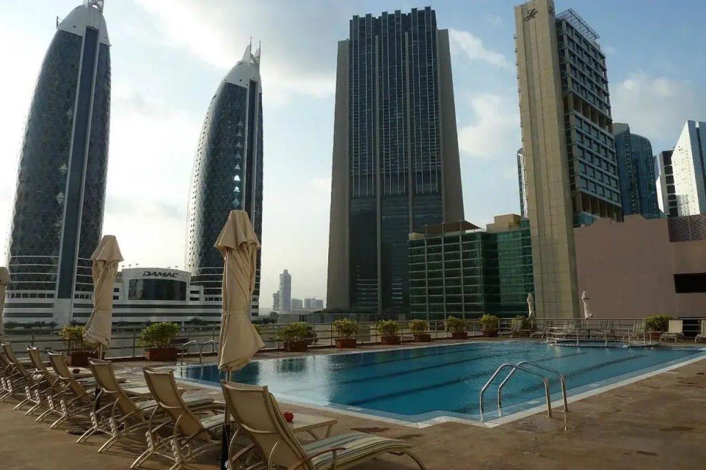 Отель Rose Rayhaan by Rotana