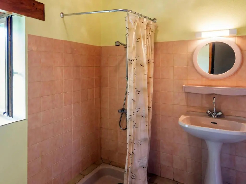 Gîte en pierre 6 pers avec cheminée à Sauvain - FR-1-496-42