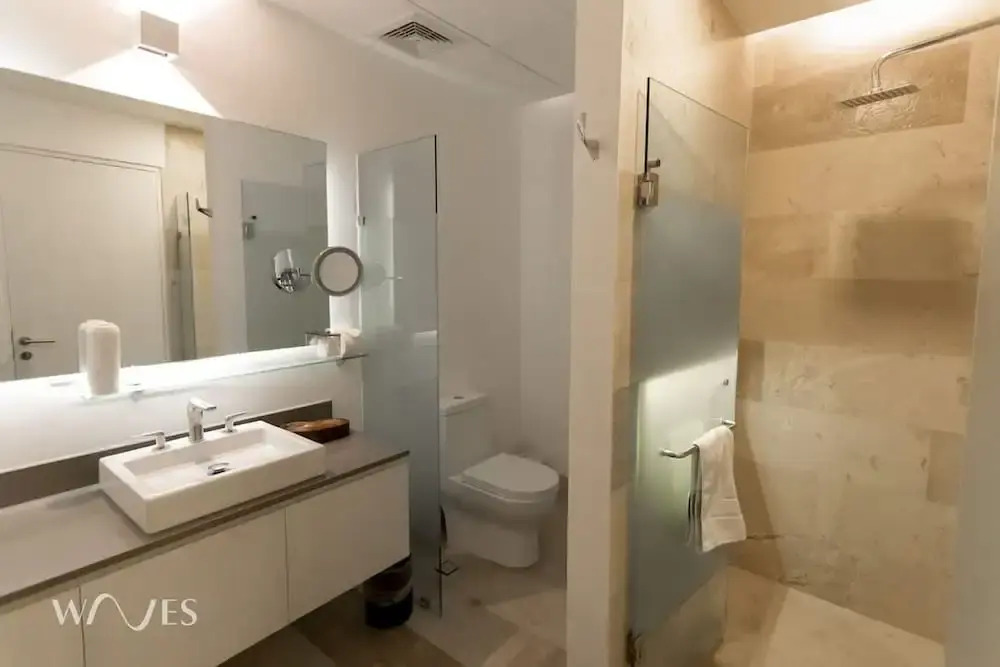 3 Br Ocean Front PH With Stunning Views