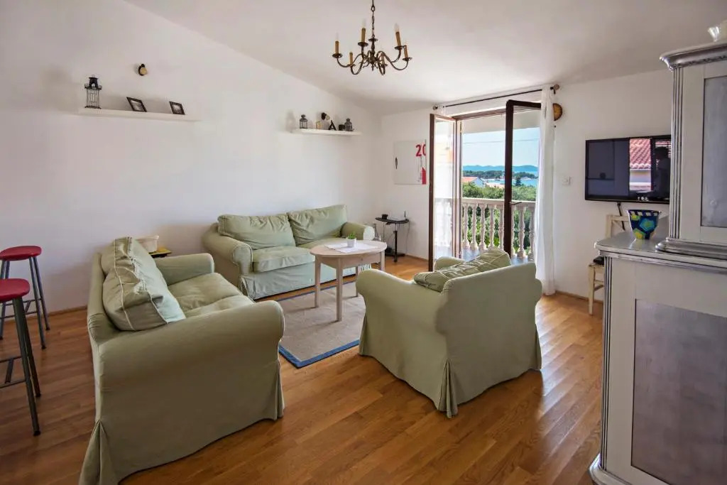 Apartments Petrčane Welcome