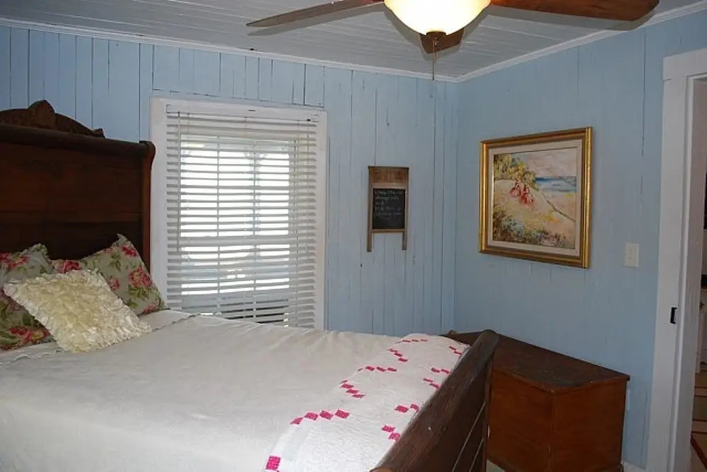 Where the Sun Sets 3 Bedrooms 1 Bathroom Home
