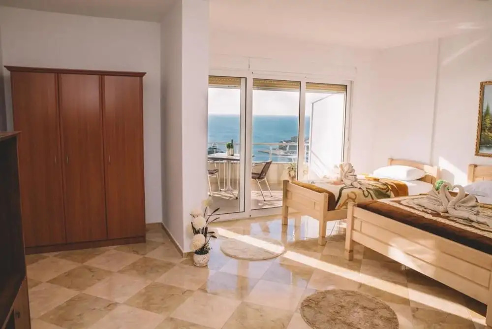 Panorama Apartments & Rooms