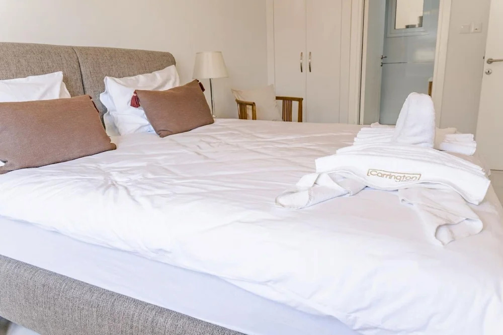 Family-friendly Apartment Just Steps Away From the Sea