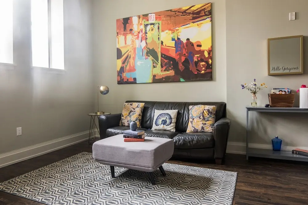 Luxury 2 Bedroom Downtown Apartment