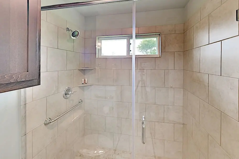All-suite Bayview W/ Fenced Yard & Roof Deck 2 Bedroom Home