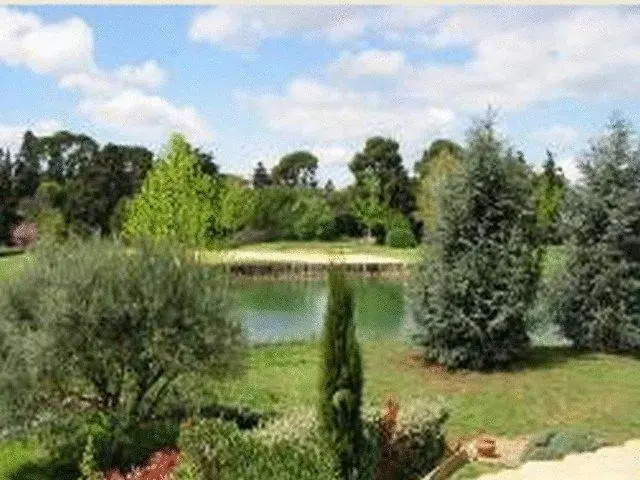 Face au Golf