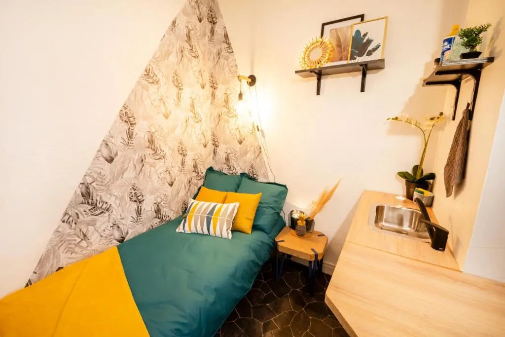 Studio -Cute and Cozy- face Parking et proche Gare -- HYPERCENTRE Agen