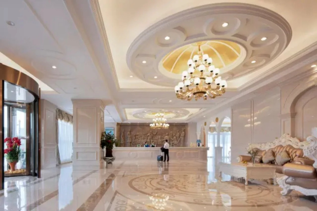 Vienna International Hotel