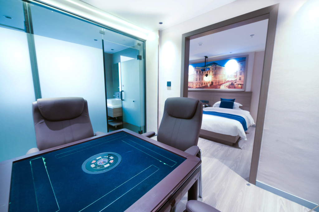 Vienna Classic Hotel (Chenzhou Xiangnan College)
