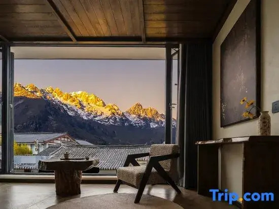 Yulong Mujianshan Homestay