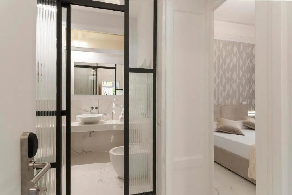 Bea Suites Luxury Rooms