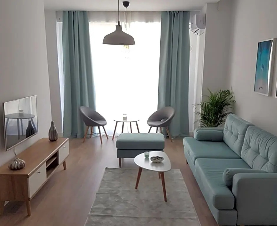 Onix Blue 17 - Mamaia Nord