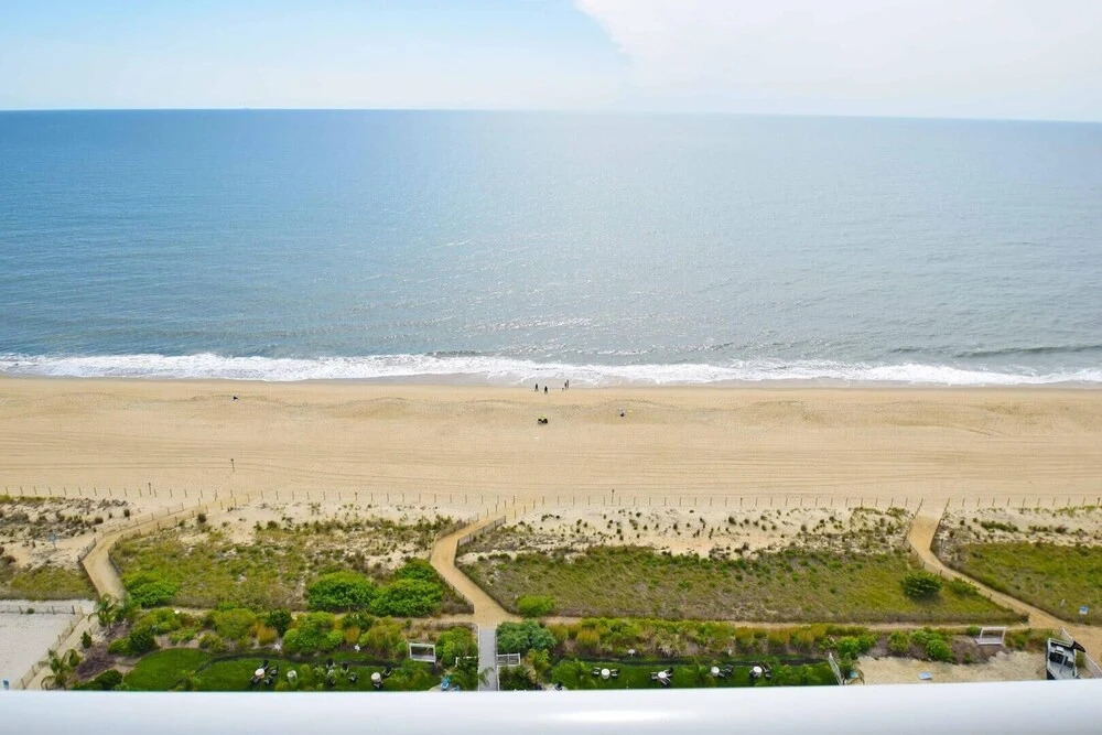 Carousel 2206 3 Bedroom Condo by RedAwning, Ocean City