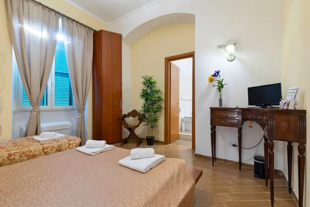 MICLAD Colosseum Guest House