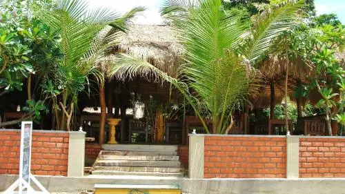 Rupas Hotel