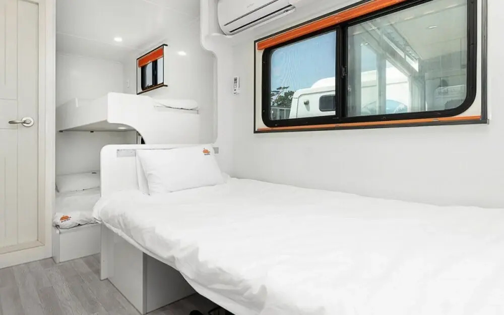 Pohang Unis Sea Caravan Guryongpo Branch