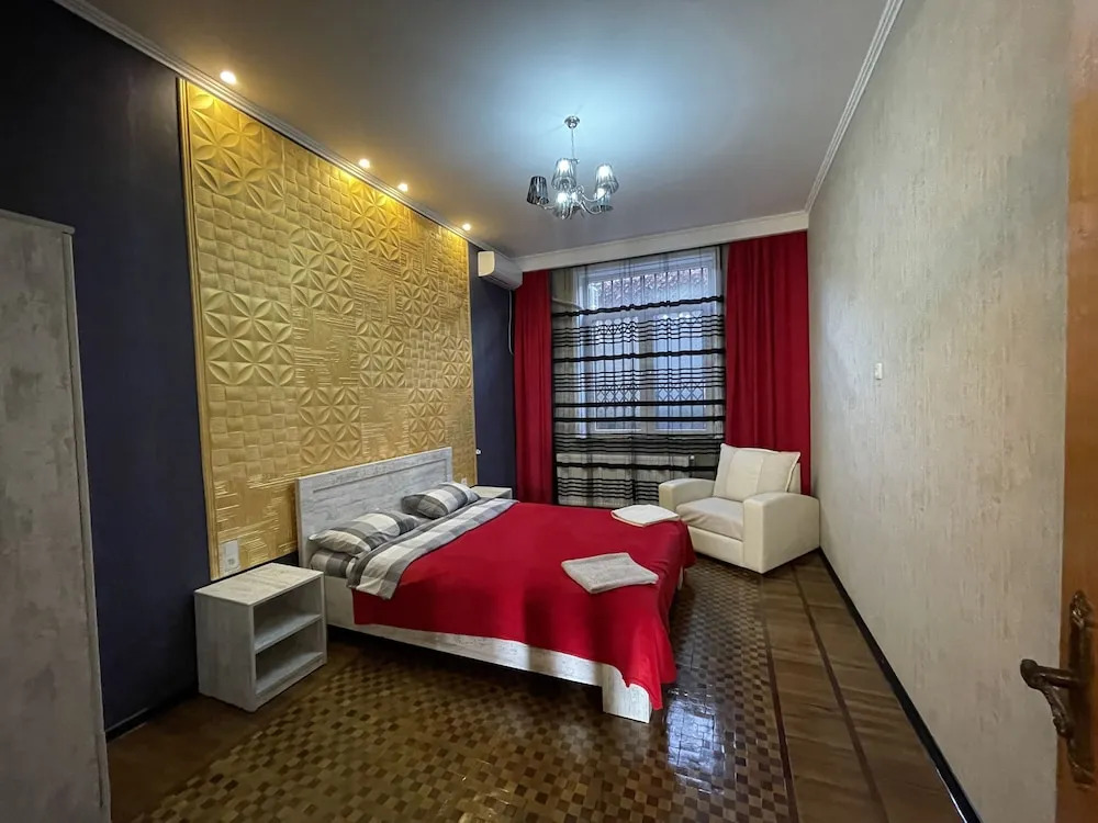 Grayhouse Elia Apartment