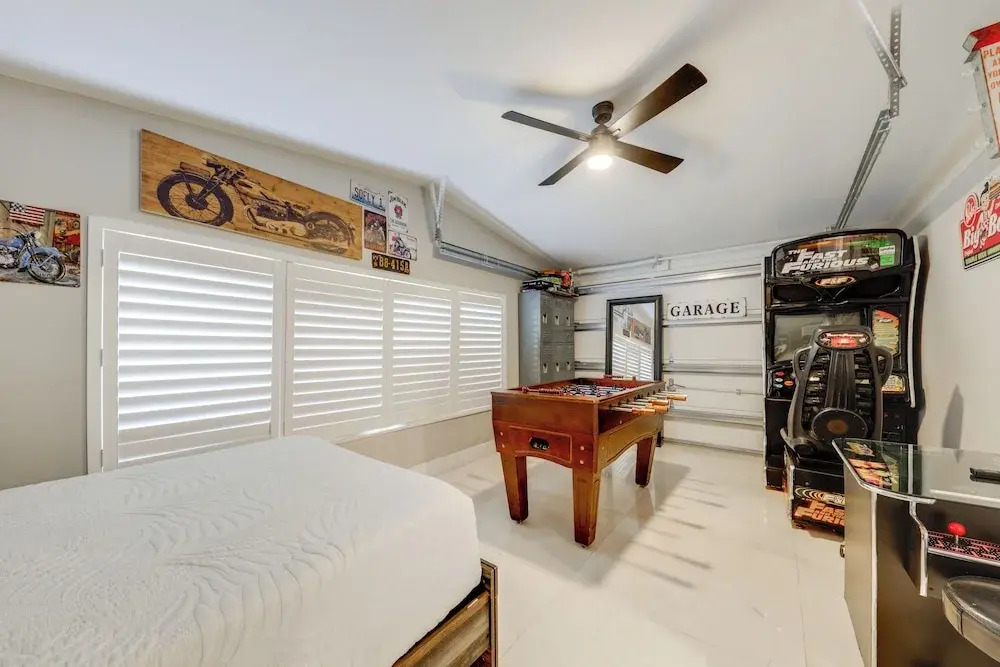 Upscale Home w/ Hot Tub: Walking Distance to Beach