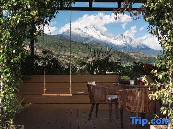 Puya Court · Snow Mountain View | Sky Garden Resort Homestay (Shuhe Ancient Town, Lijiang)