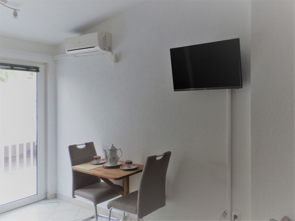 Apartments by the sea Baska Voda, Makarska - 21774