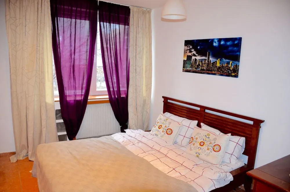 Ultra Central Old Town Apartments