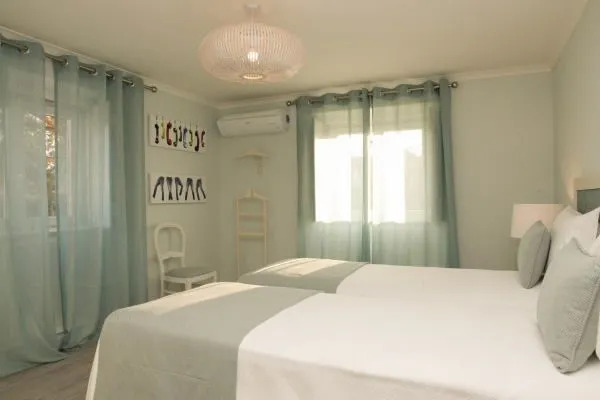 Once Upon a House in Arrabida - Villas