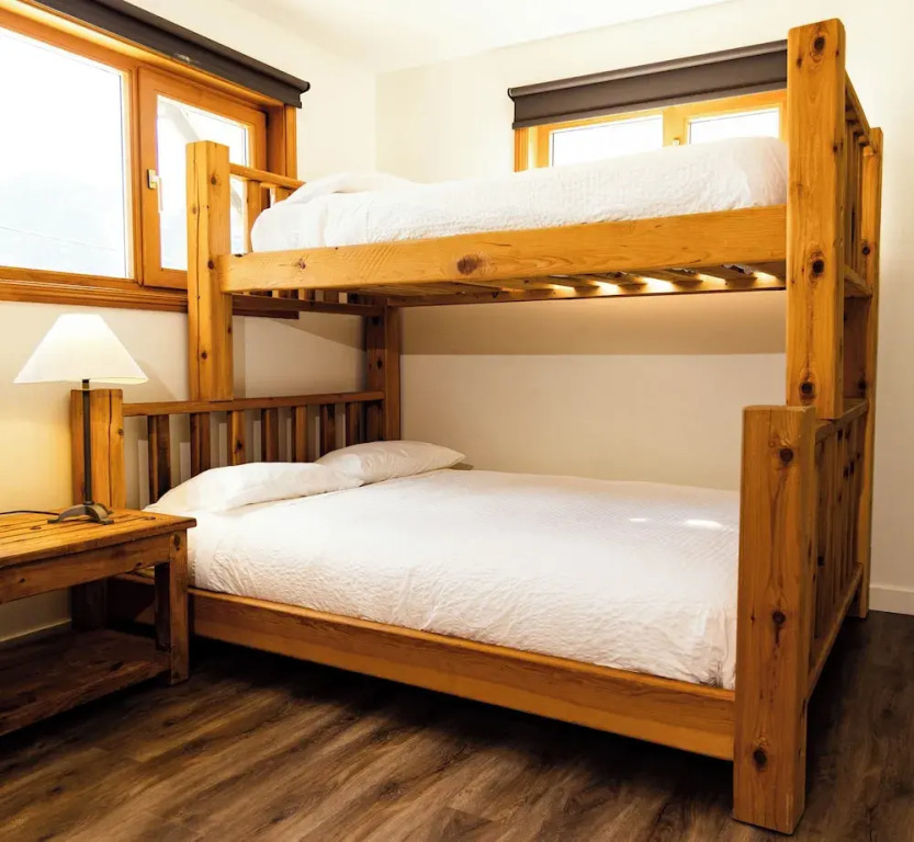 Kings Den resort
