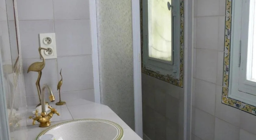 Bed And Breakfast Charonne 2