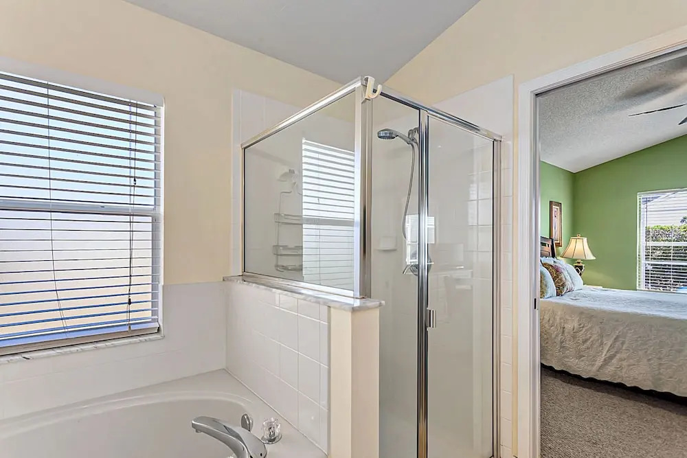 Eagle Pointe-ru1105