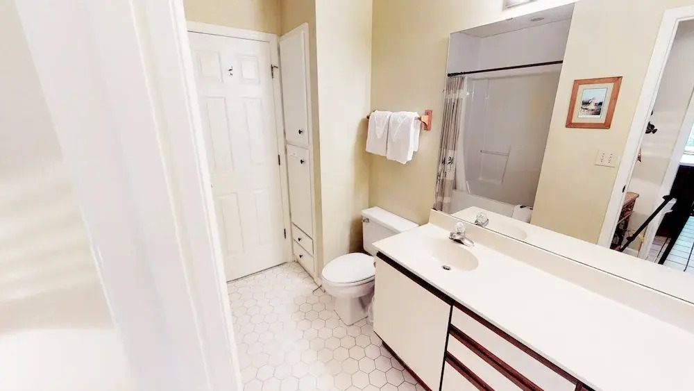 River Creek 1 Unit 401