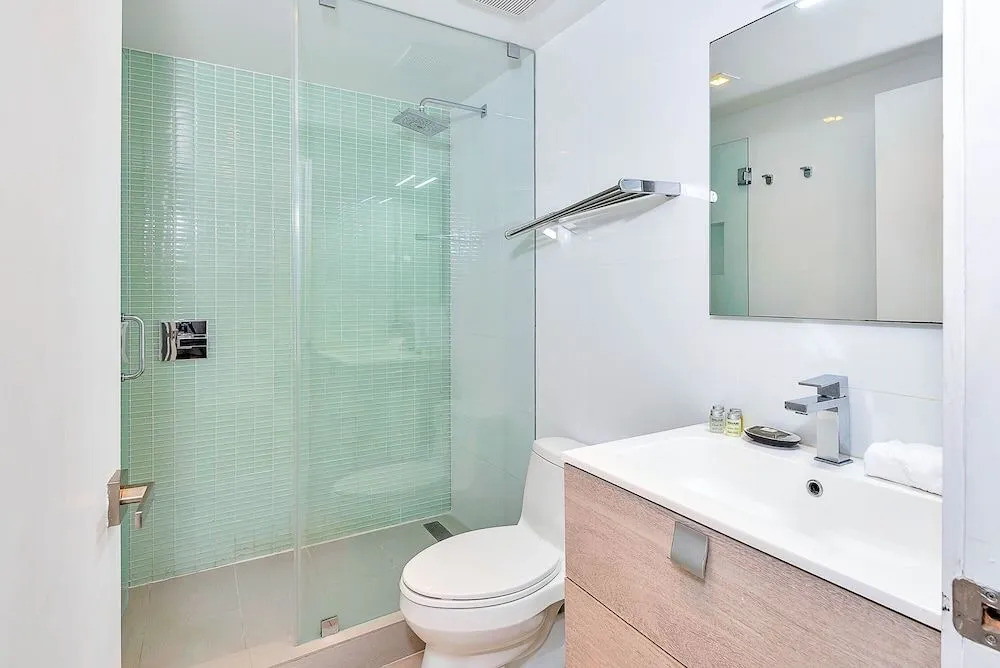 Private Condos at 1215 West by LMC