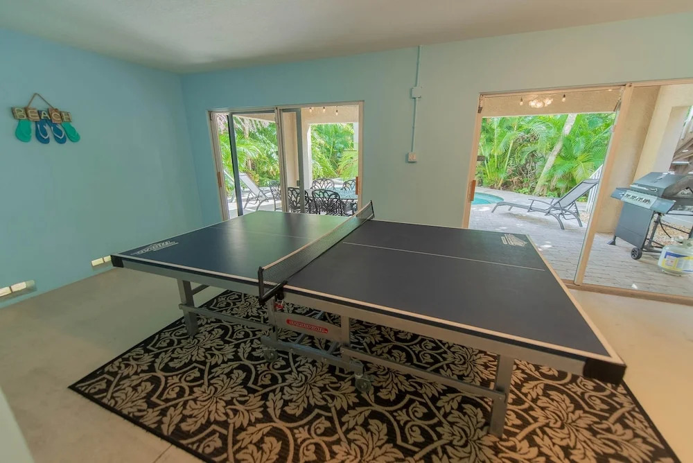 Quiet Palms Apartment 3
