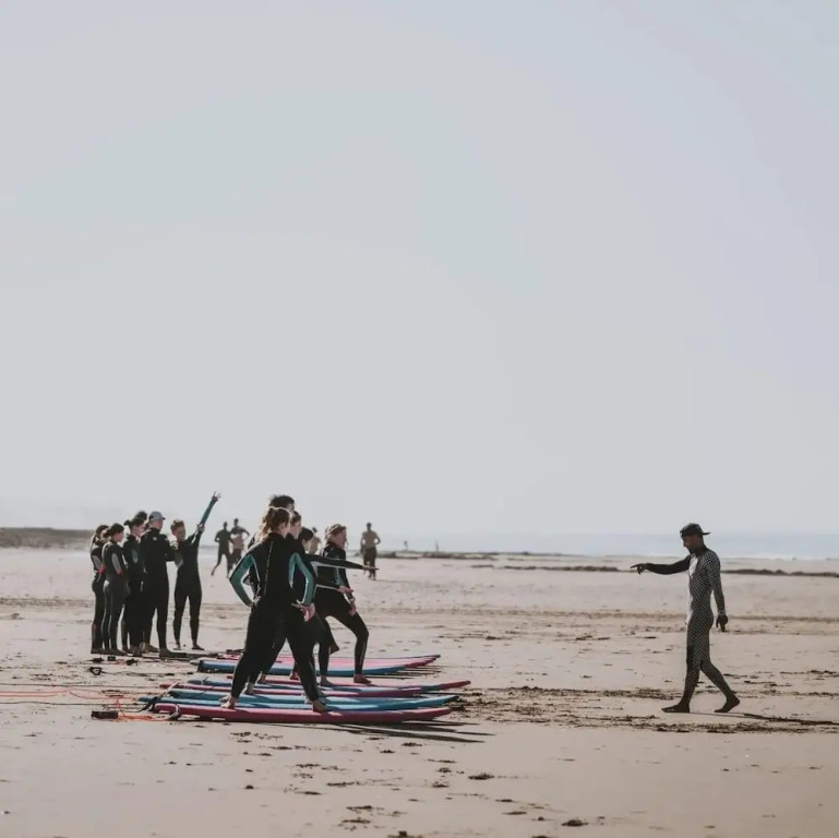 Auberge sunrise surf camp