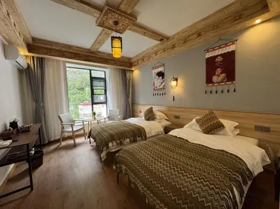 Danba Countryside Mountain Resort