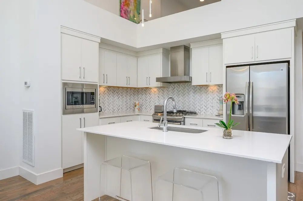 New Listing! Ultra-posh West End Townhome 4 Bedroom Townhouse