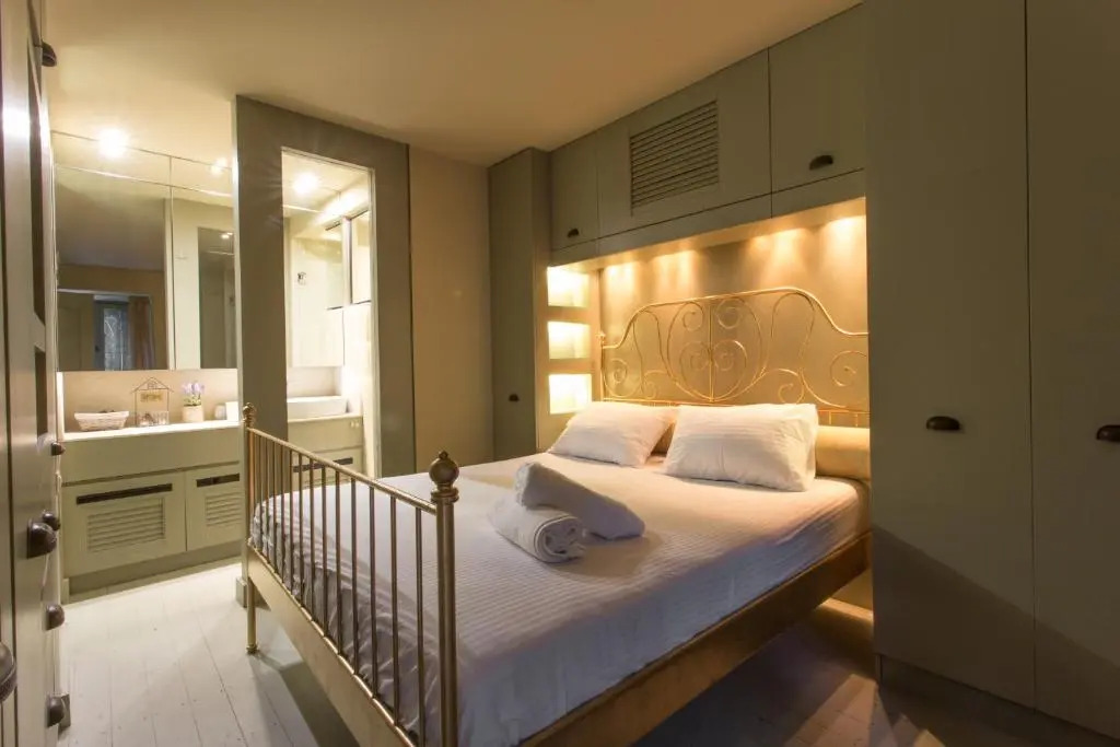 Plaka360 Apartments