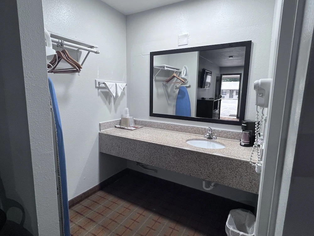 Economy Inn Ashdown