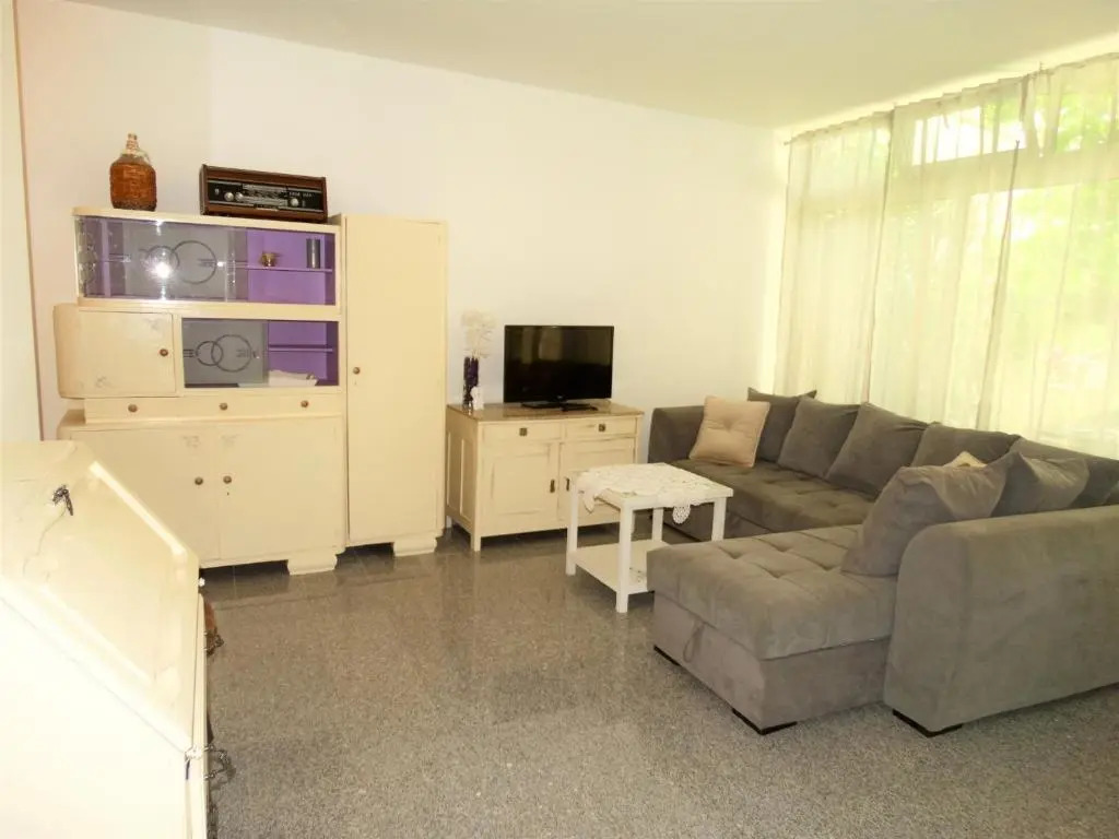 Apartmani Novi Vinodolski 32706 - Radmila