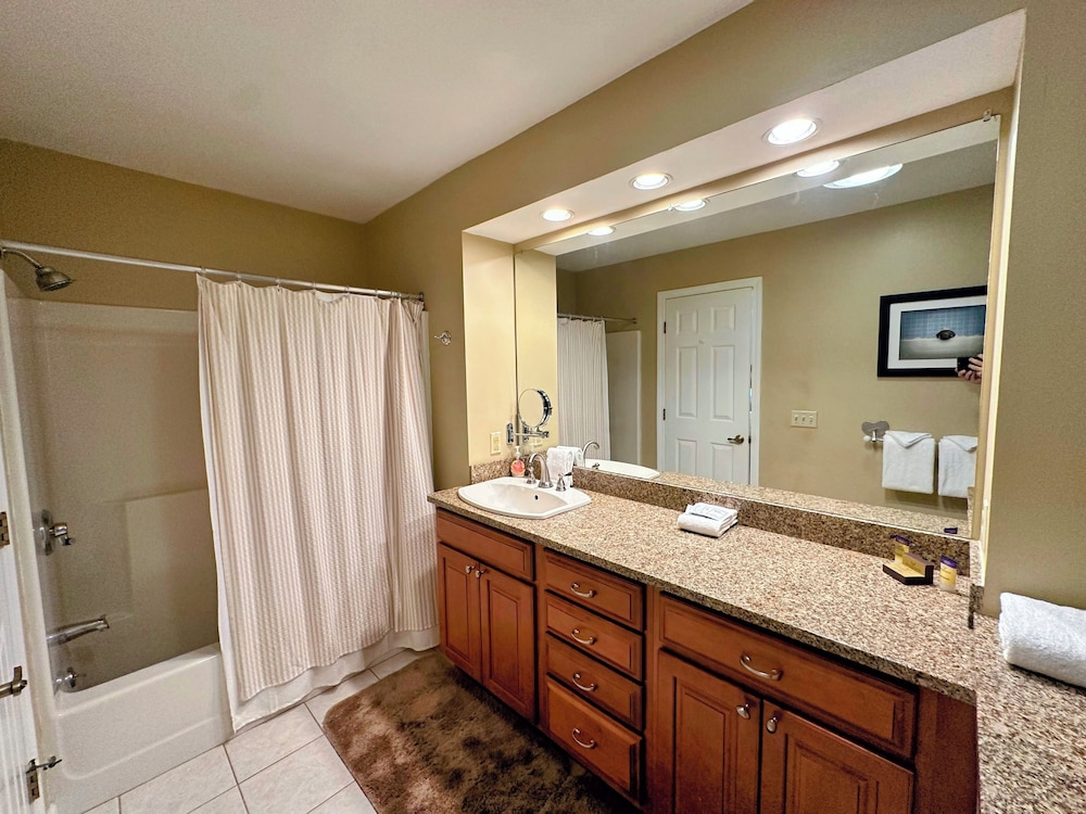 FV3 F3 Well Appointed Townhome a Short Walk to the Mount Washington Hotel