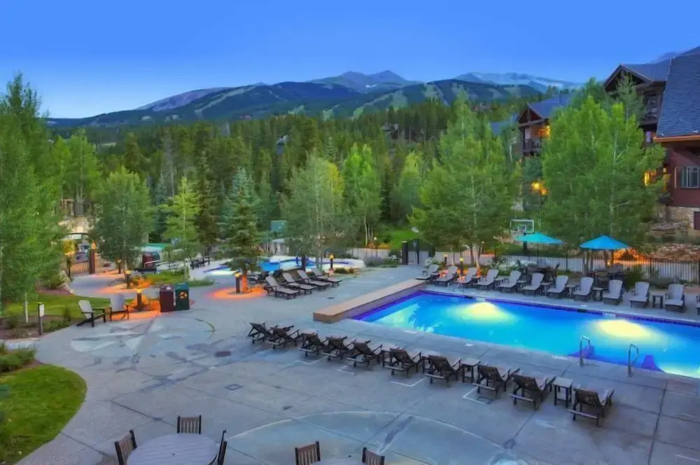 Grand Timber Lodge 2 Bedroom Ski In, Ski Out Condo